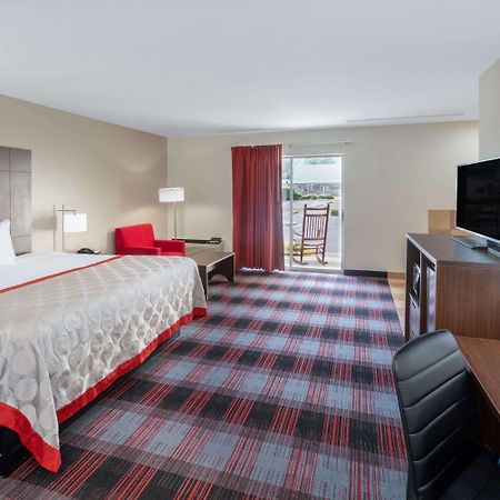 Ramada By Wyndham Maggie Valley Exterior photo