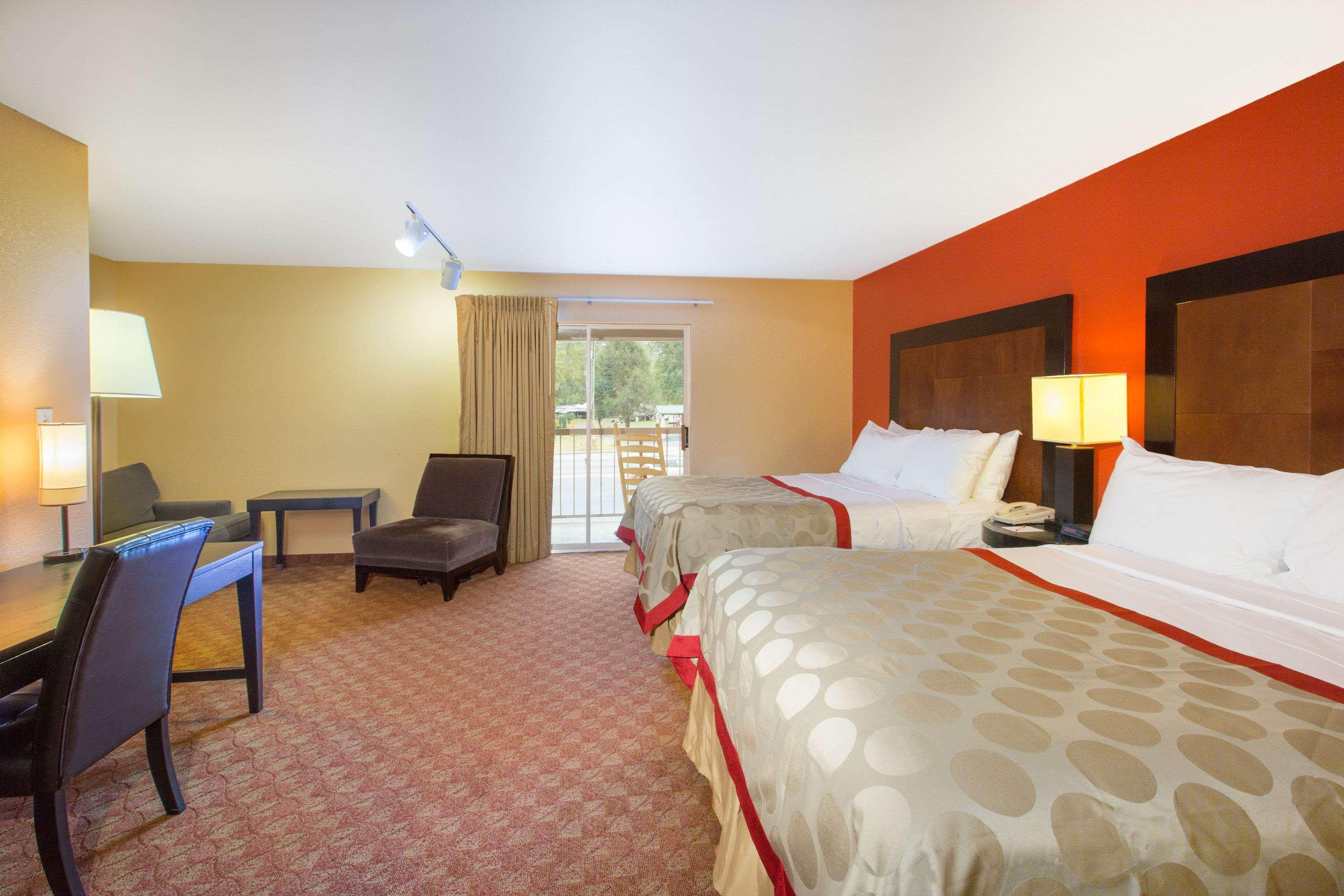 Ramada By Wyndham Maggie Valley Exterior photo
