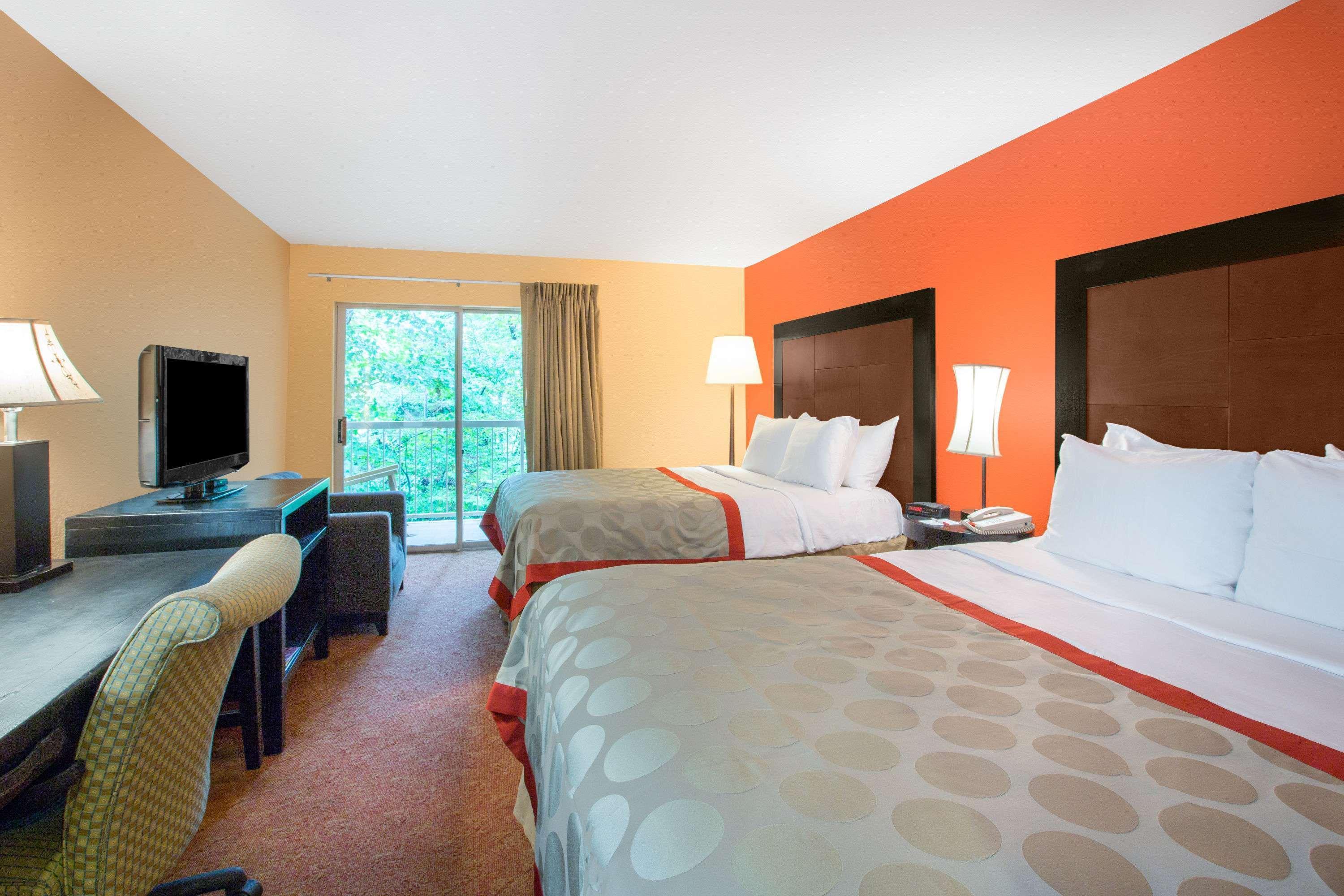 Ramada By Wyndham Maggie Valley Exterior photo