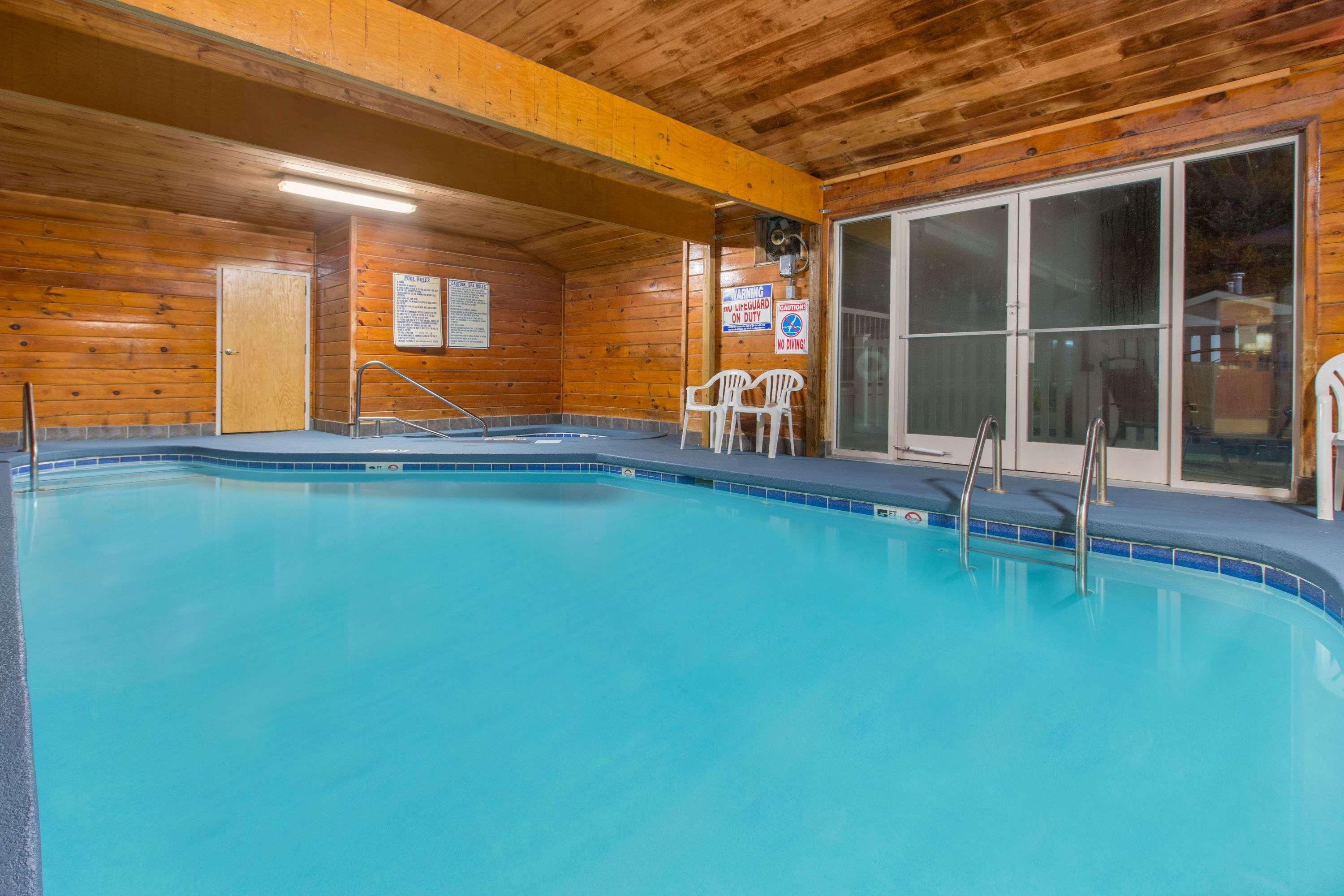 Ramada By Wyndham Maggie Valley Exterior photo